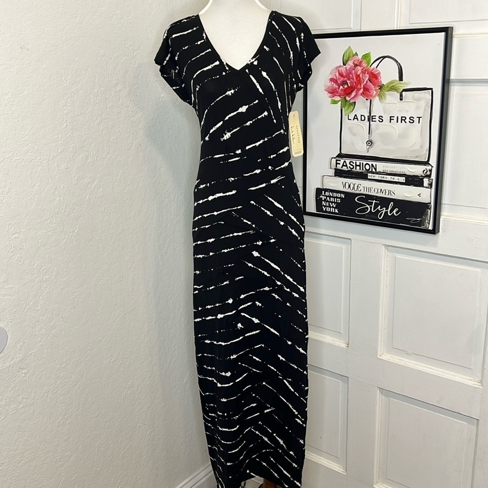 NWT Nicole Miller Atelier Black & White Maxi Shirt Dress Size M